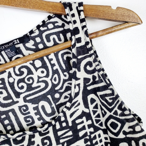 Forever 21 Womens Aztec Tank Top Cropped Black White Juniors Size Medium M Y2K - Picture 7 of 9